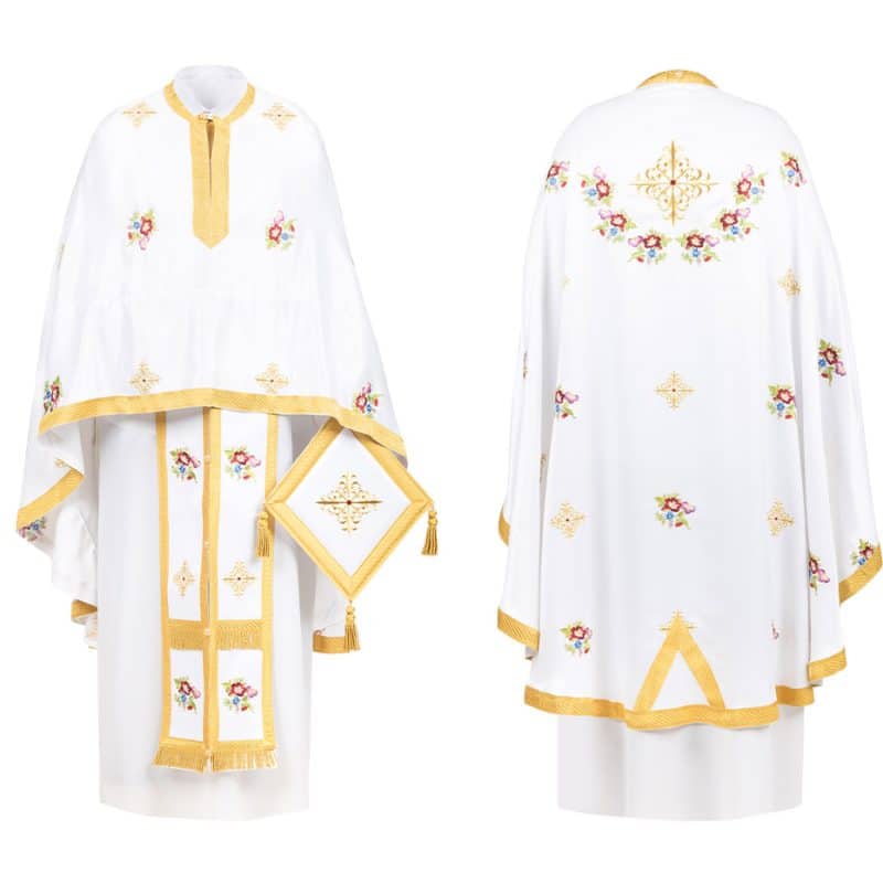 Вышитый облачение марокена